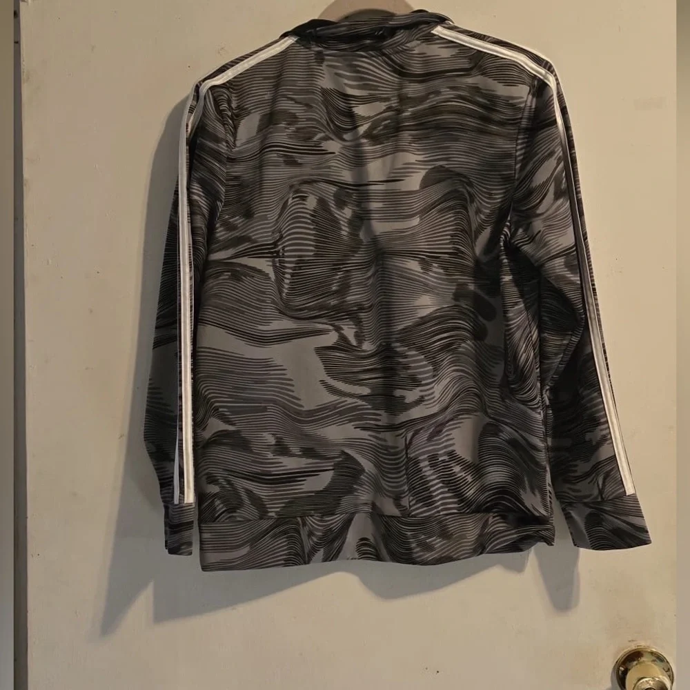 Adidas Men's Black and Gray Windbreaker